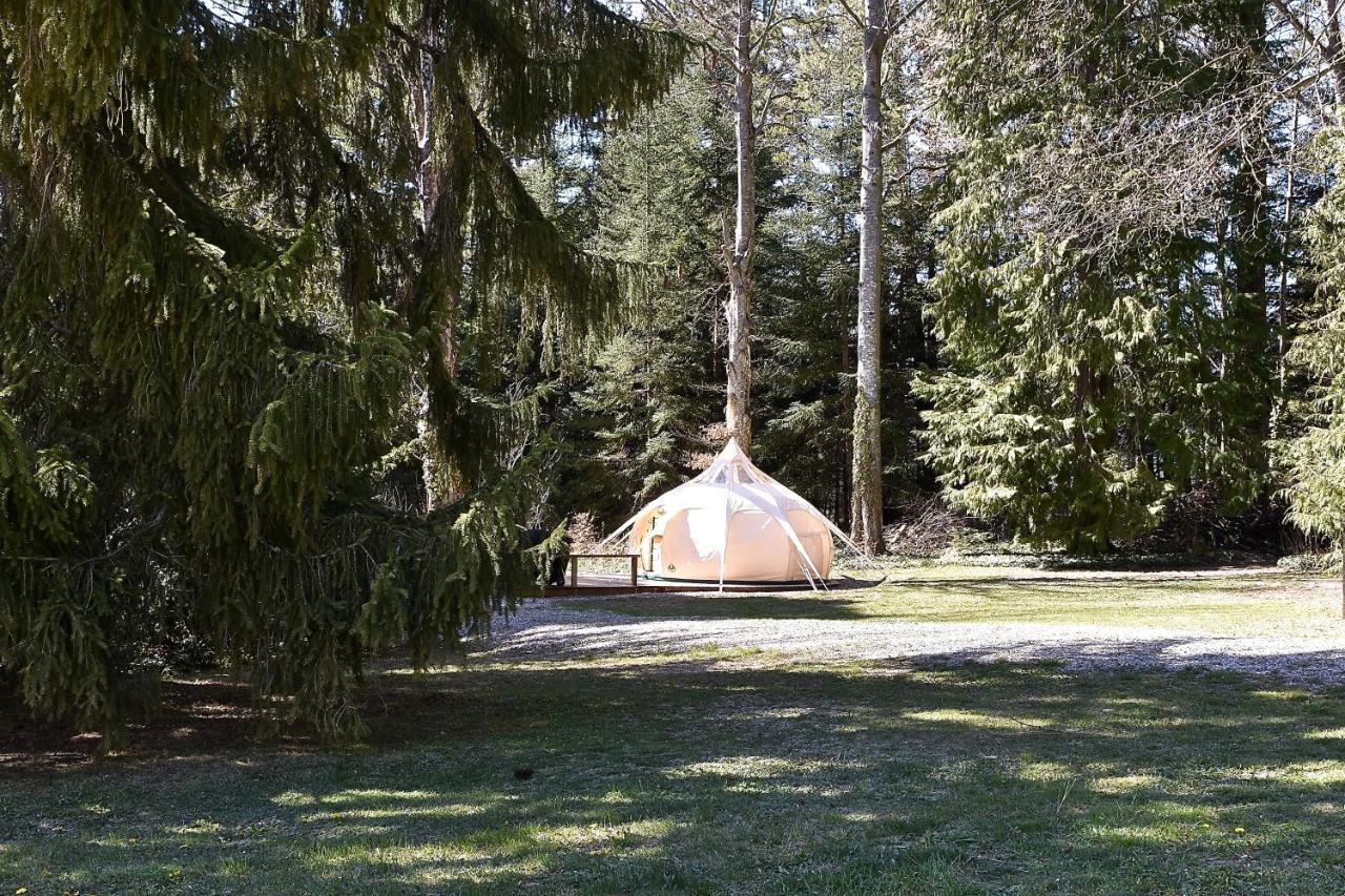 Glamping At La Source Campismo de Luxo Saint-Pierre-d'Argencon